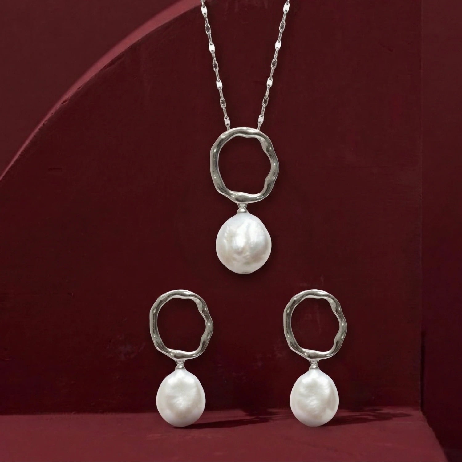 Liquid Silver &amp; Baroque Pearl Set image 0