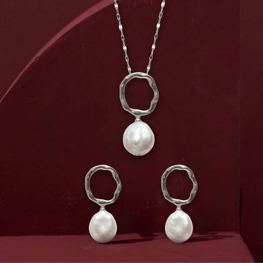 Liquid Silver &amp; Baroque Pearl Set image 0