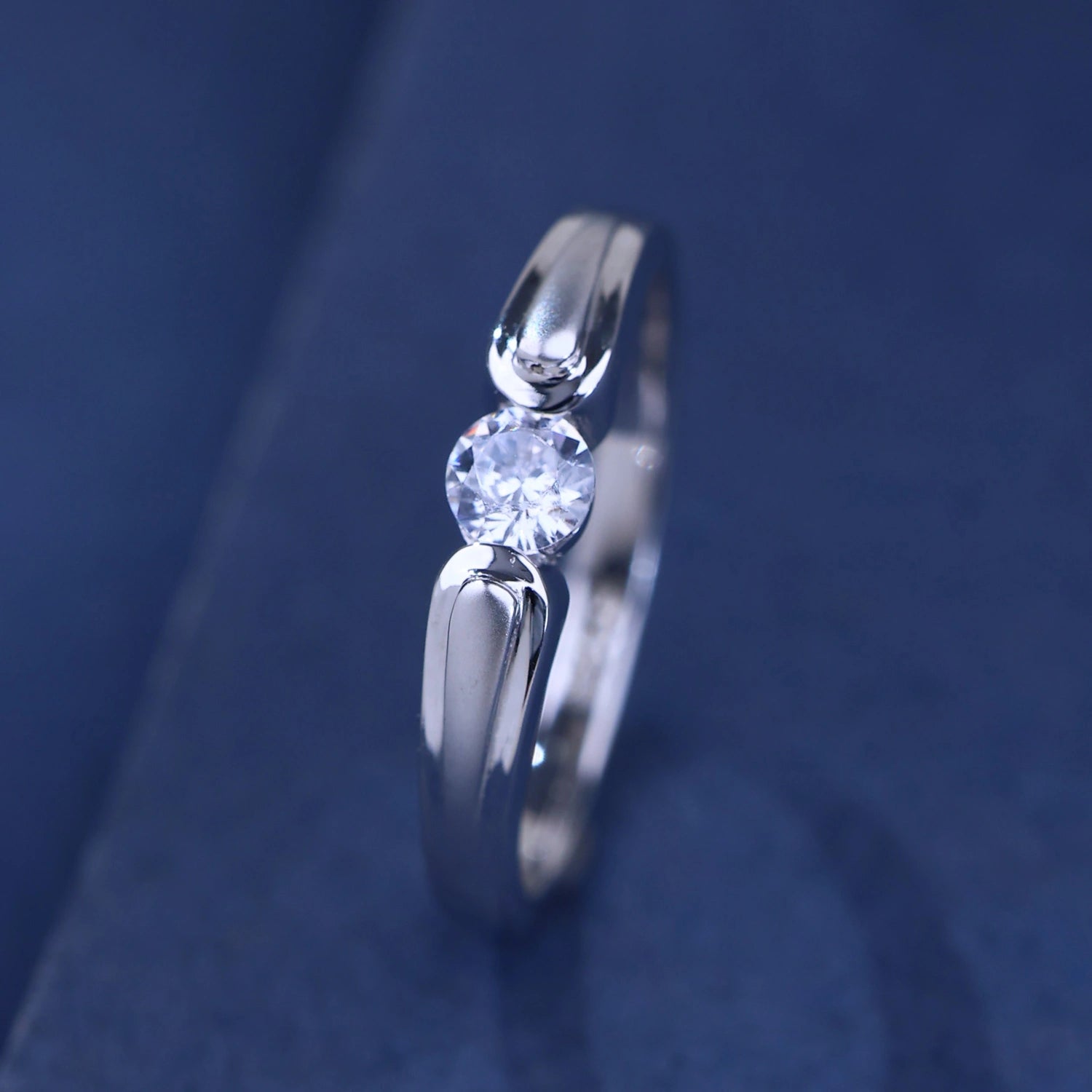 The Alencia Urban Serenade Collar Solitaire Ring image 0