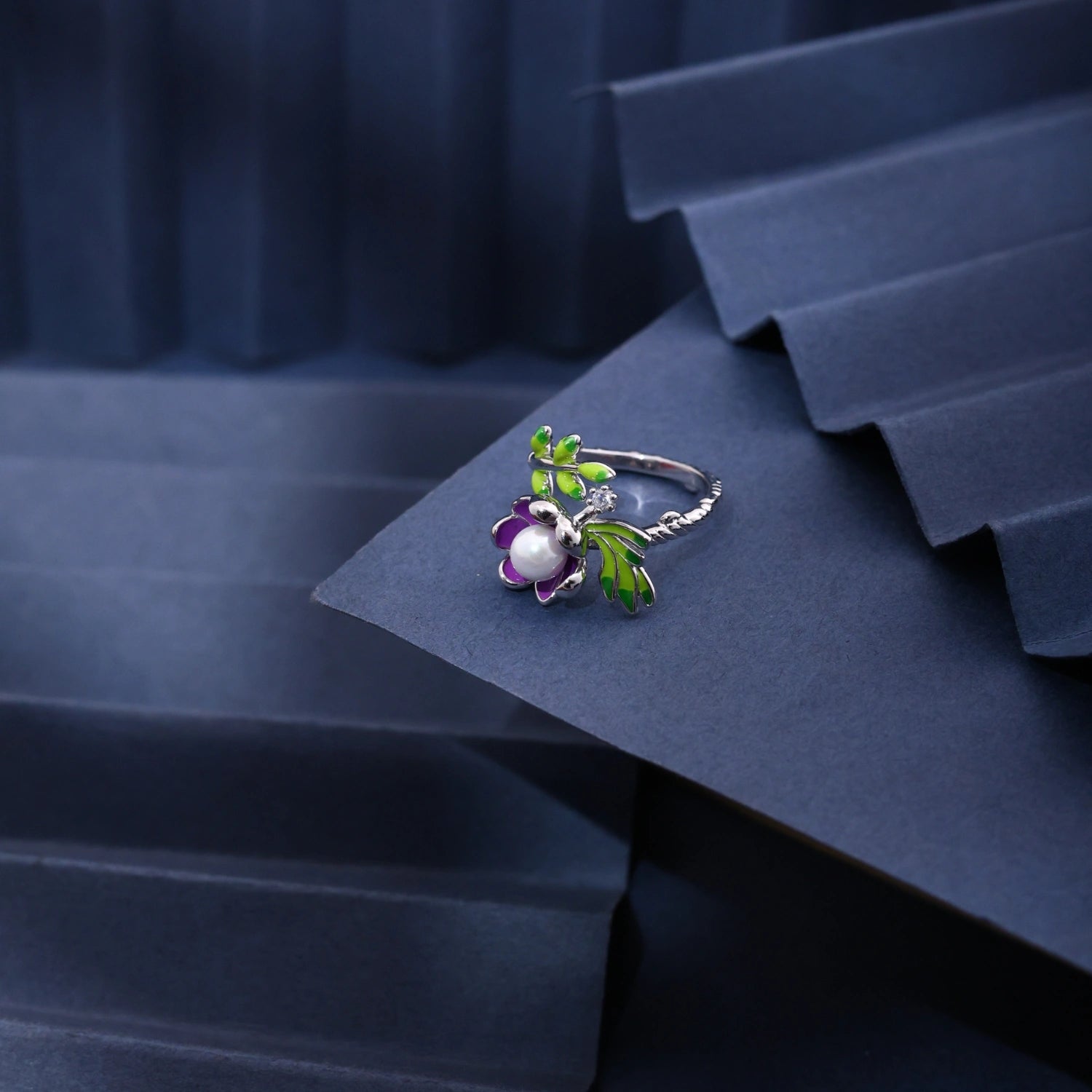 Emerald Bloom Floral Statement Ring image 0