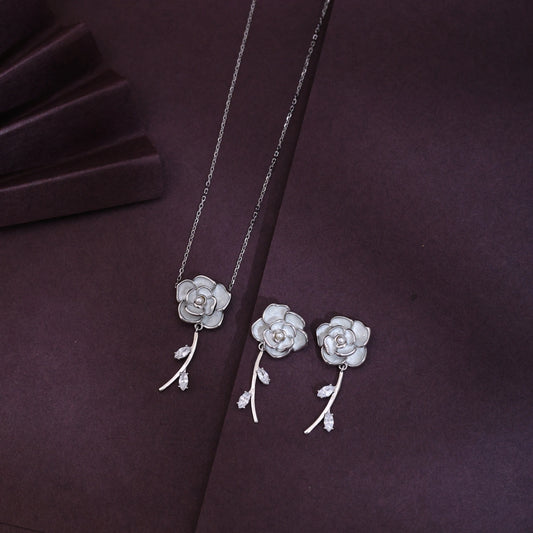 ALENCIA Azure Blossom Crystal &amp; Pearl Set image 0