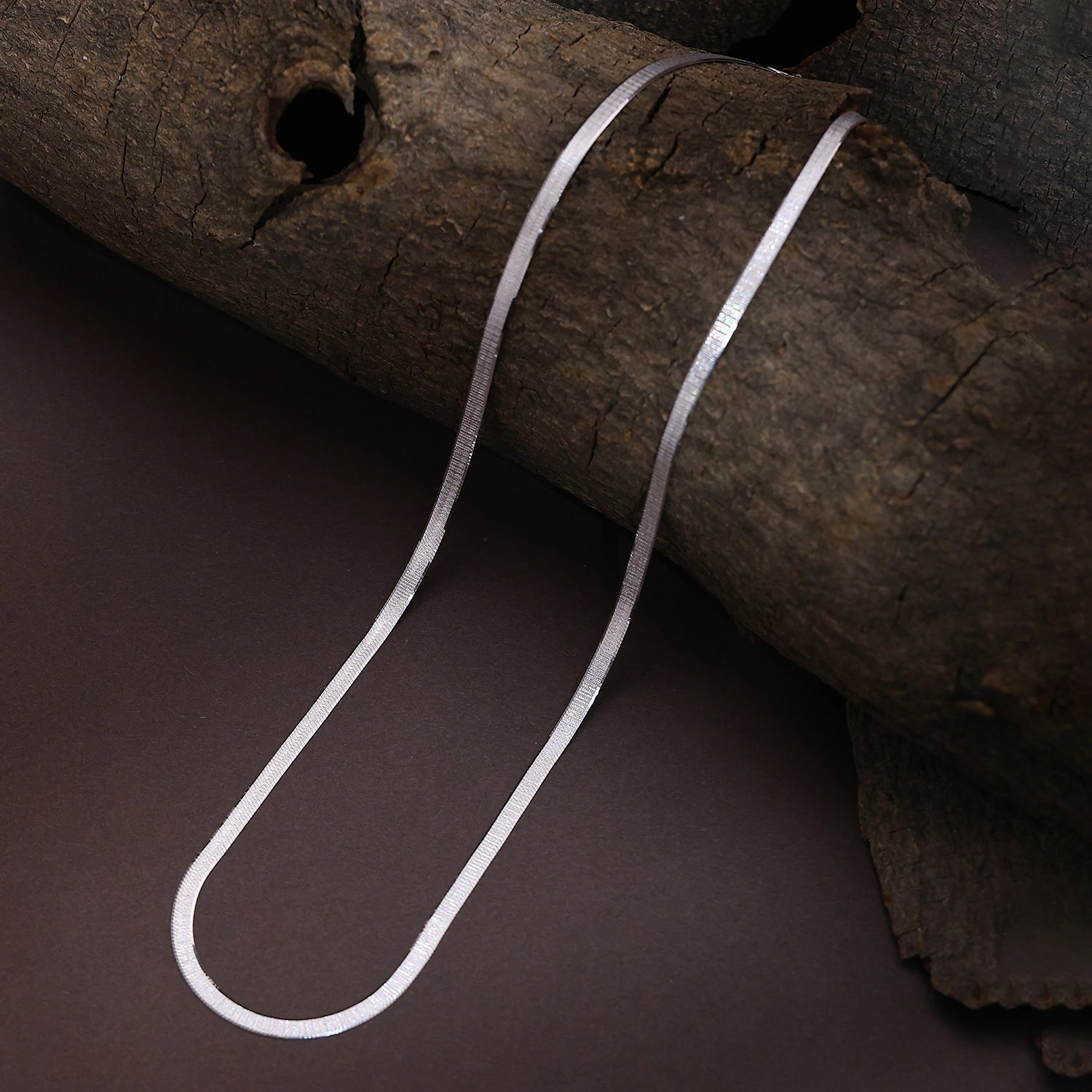 The Alencia Sleek Herringbone Silver Chain - 20 image