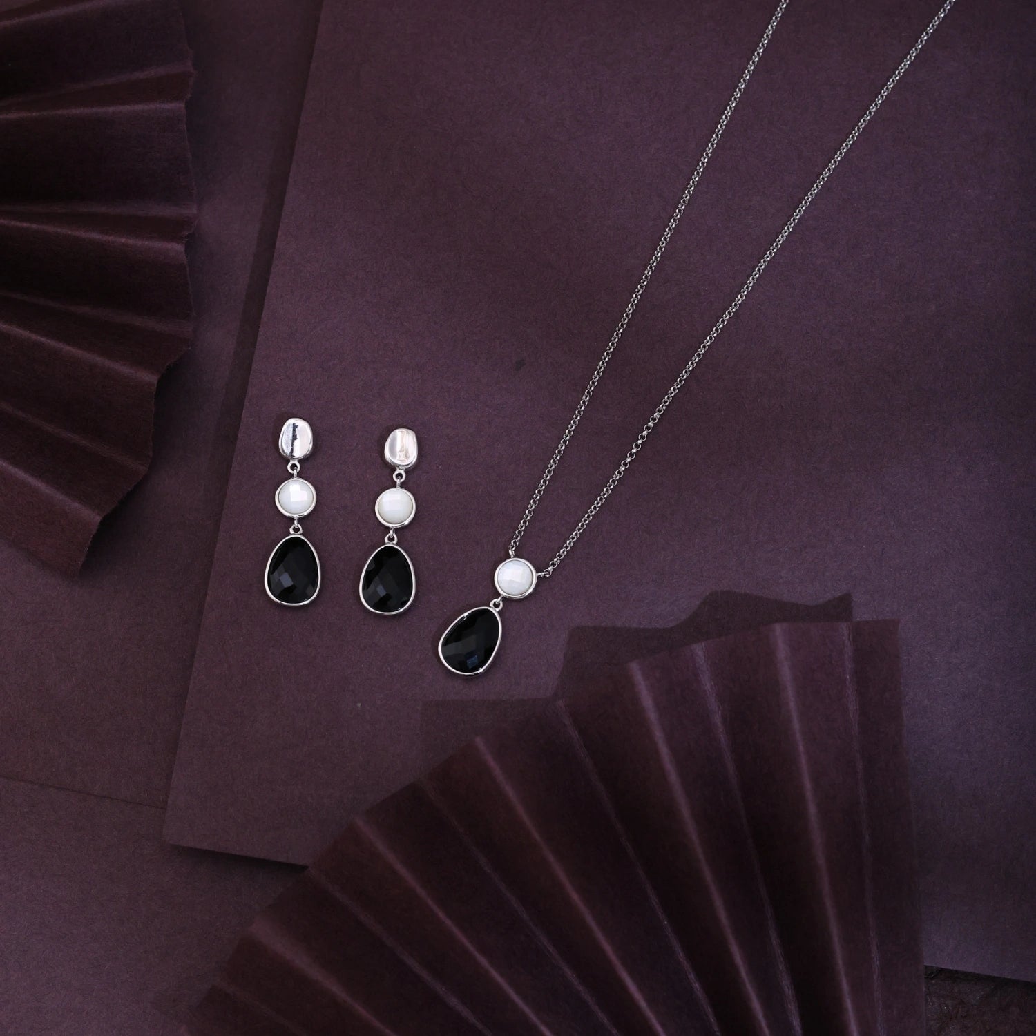 Midnight Pearl Drop Necklace &amp; Earrings Combo image 0