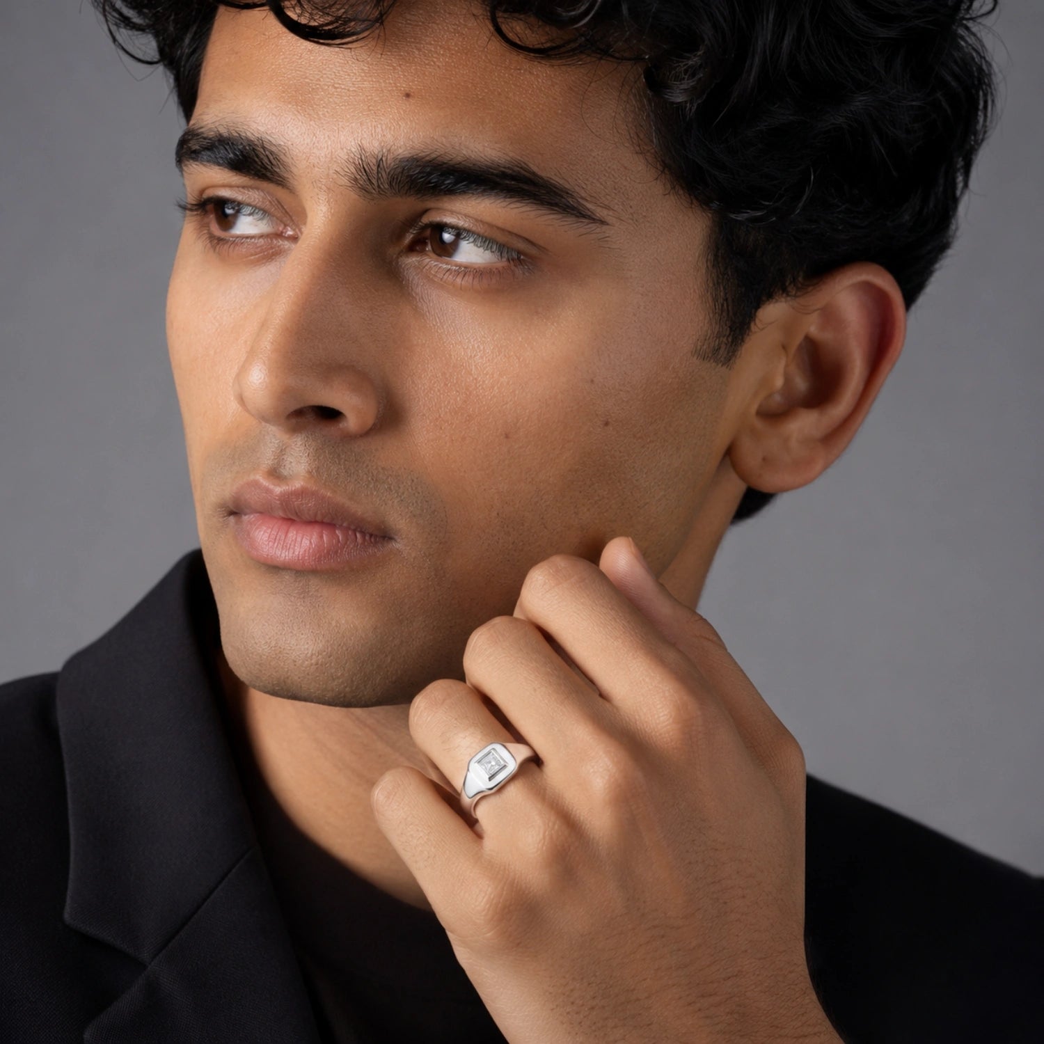Silver Shield Solitaire Ring image 2