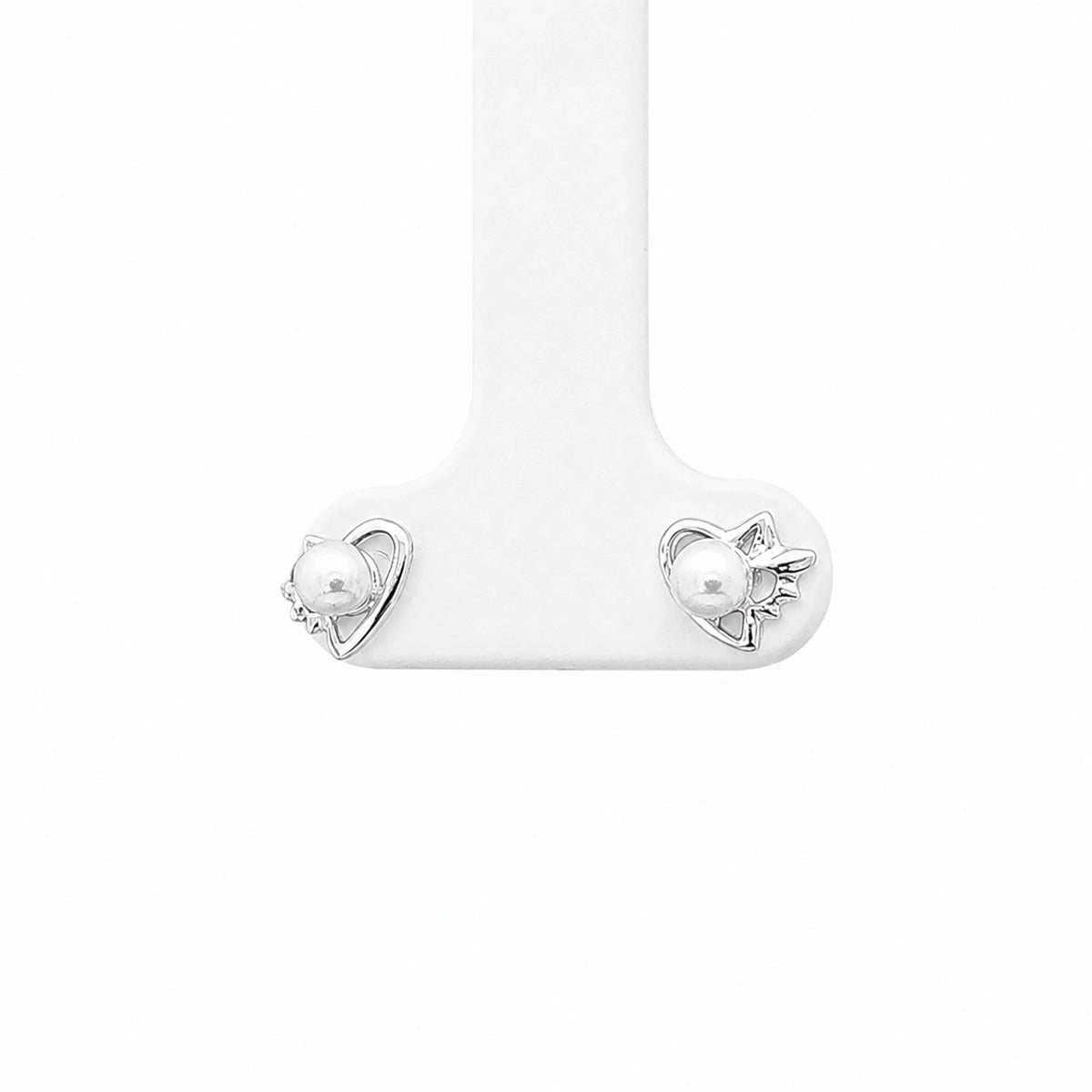 Pearl Heart Leaf Stud Earrings