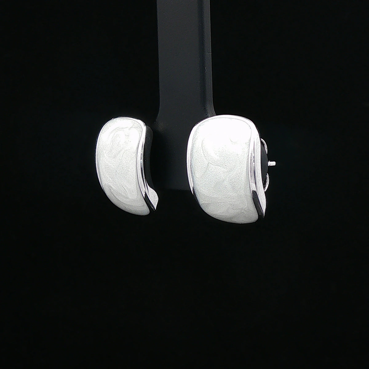 Luna Pearl Square Stud Earrings
