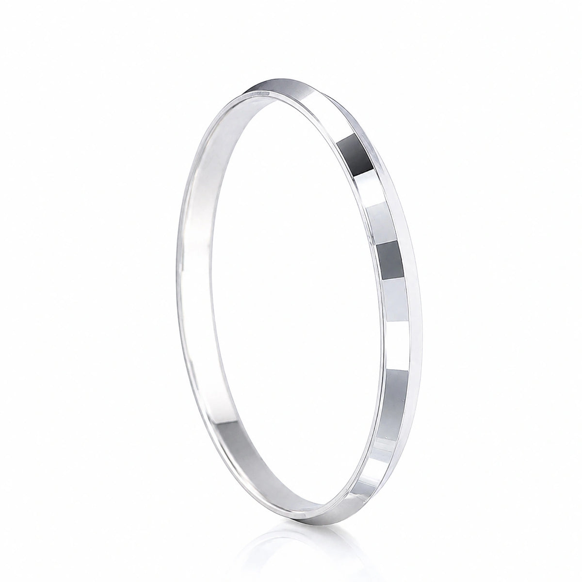 The Alencia Urban Beveled Edge Silver Bangle