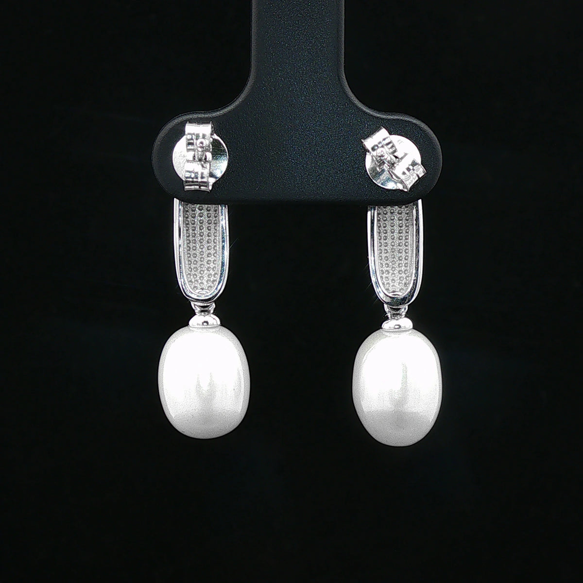 Oval Pearl Drop Earrings
