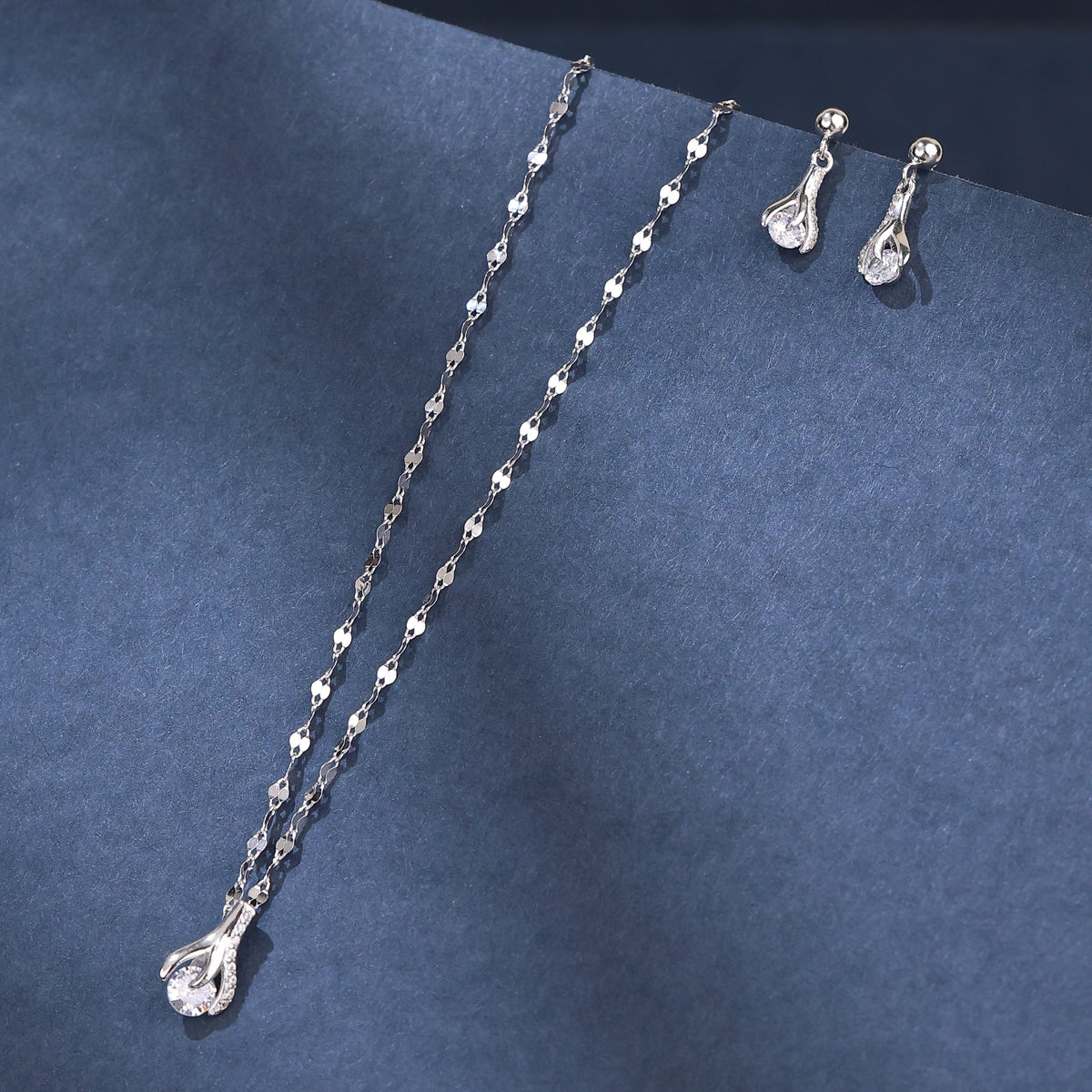 Teardrop Grace Silver Necklace & Earring Combo Set
