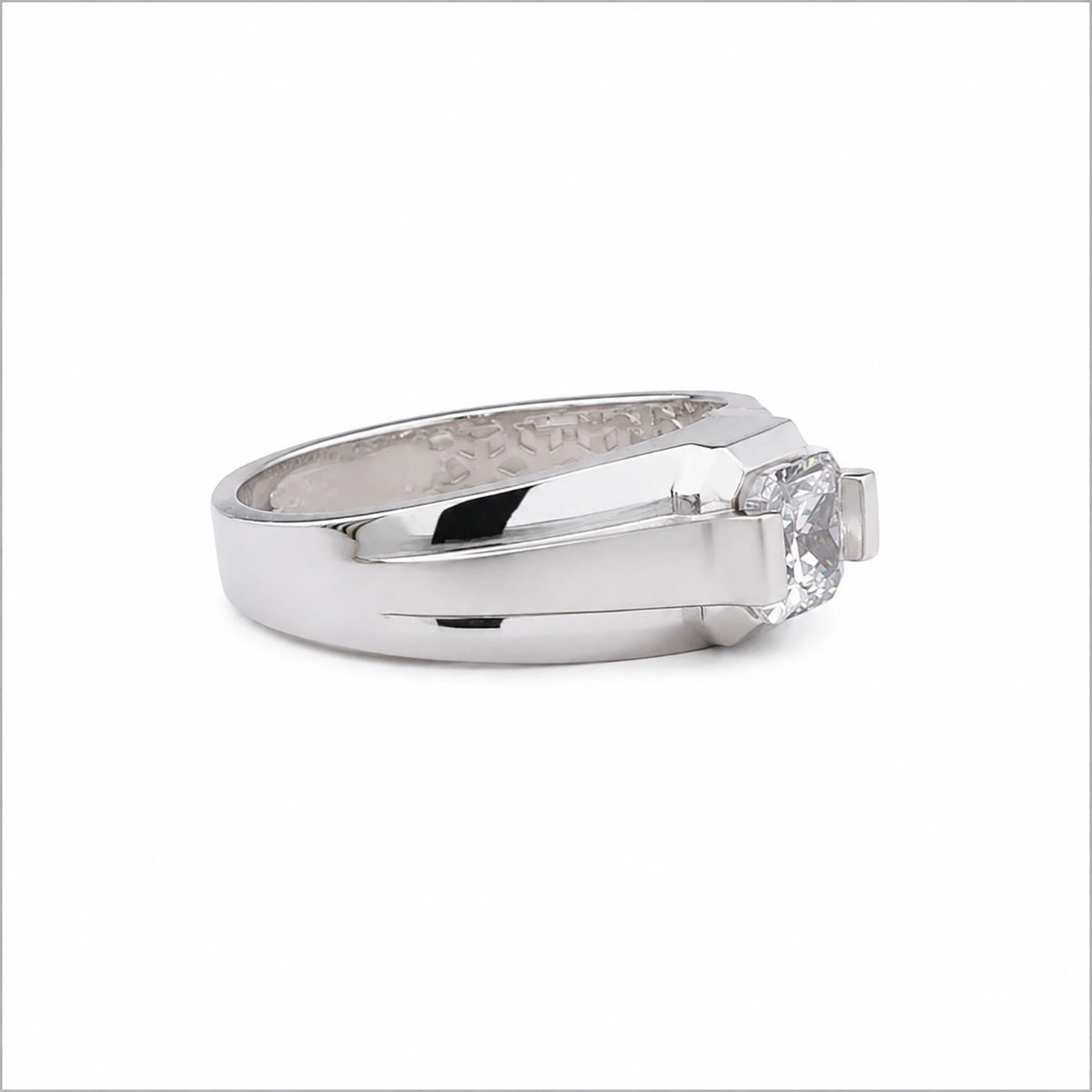 The Alencia Urban Bridge Solitaire Silver Ring