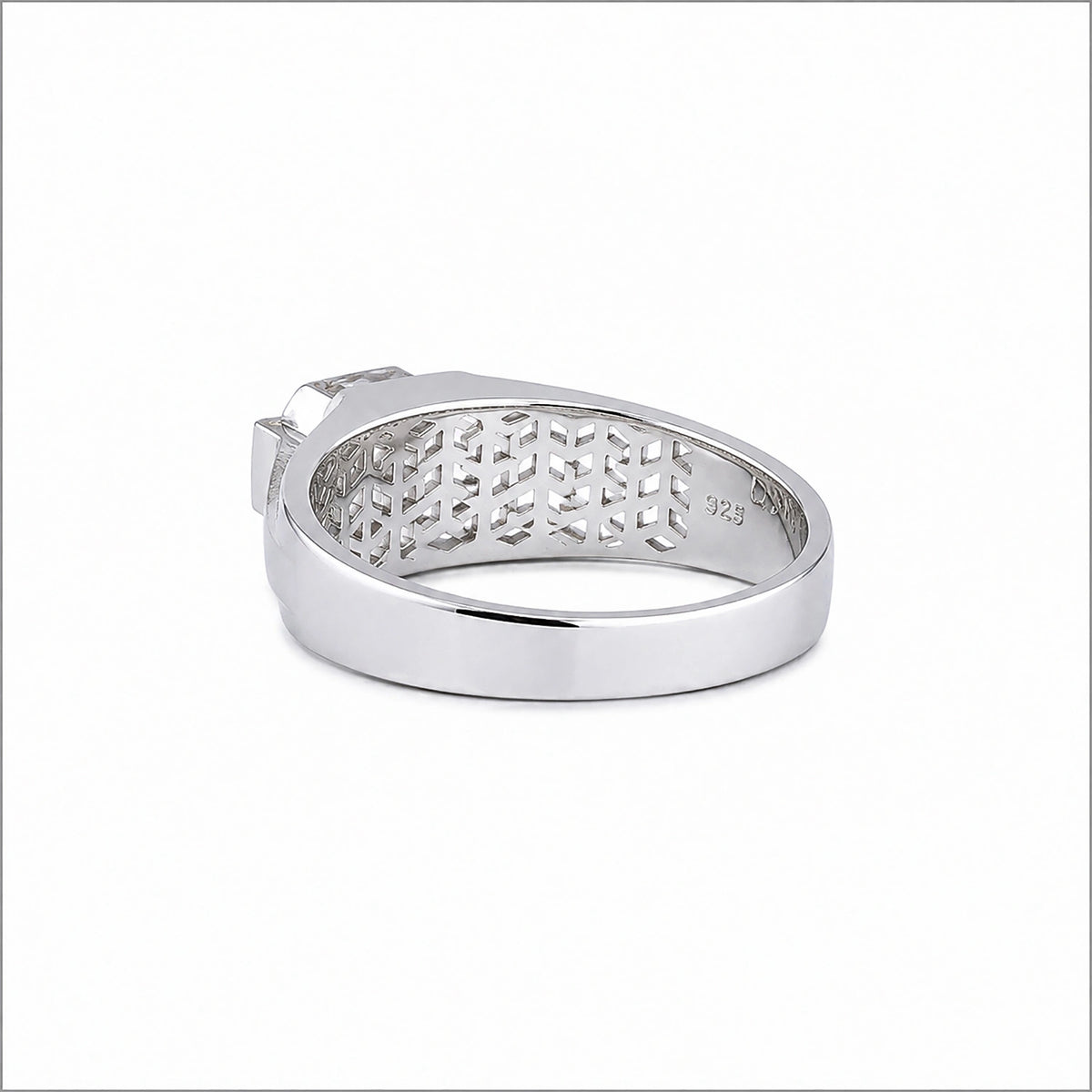 The Alencia Urban Bridge Solitaire Silver Ring