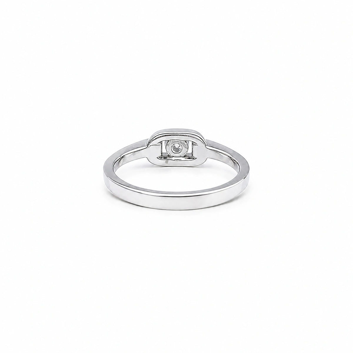 The Alencia Urban Serenade Link Solitaire Ring