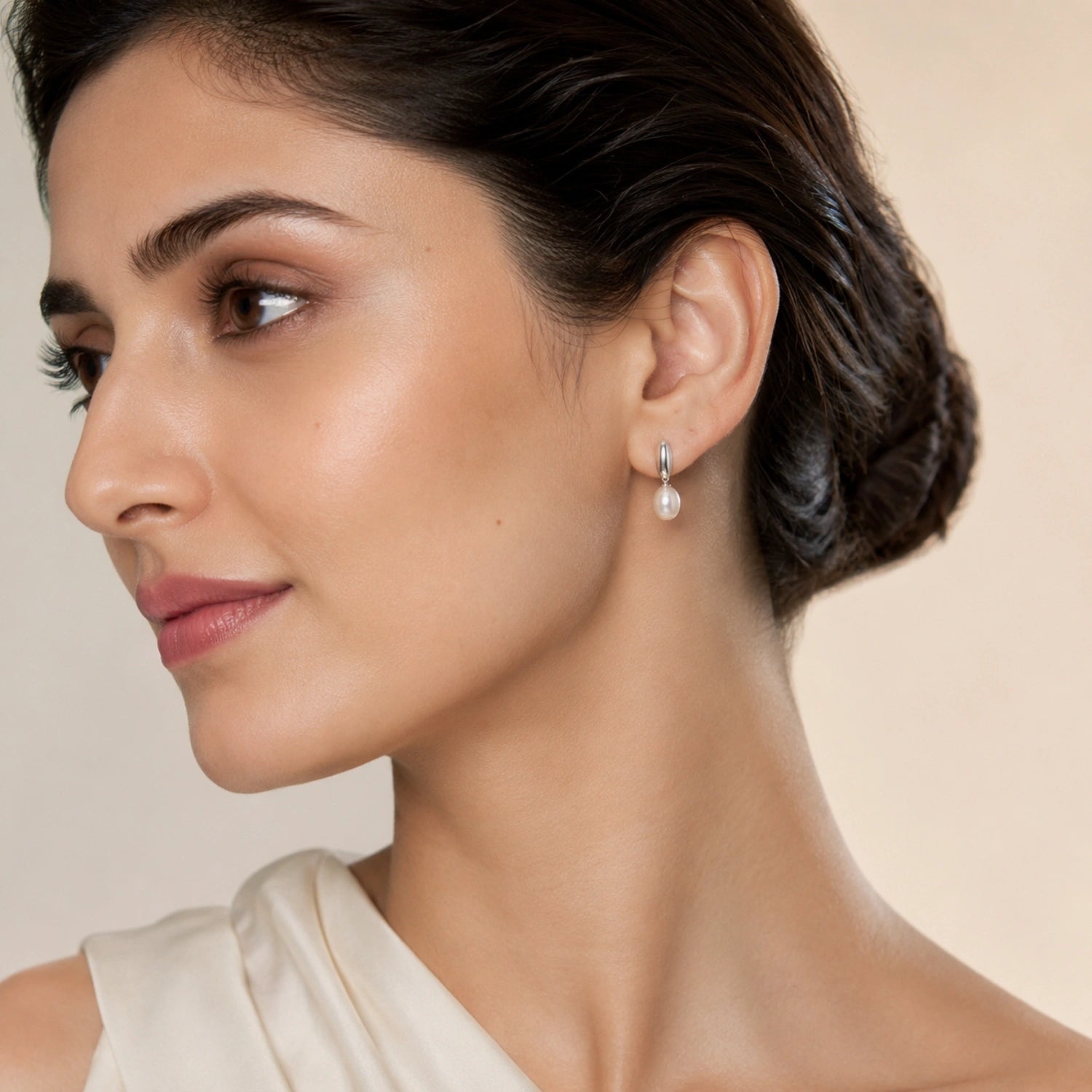 Oval Pearl Drop Earrings image 1