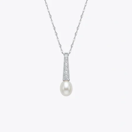 Pearl Grace Silver Pendant Necklace