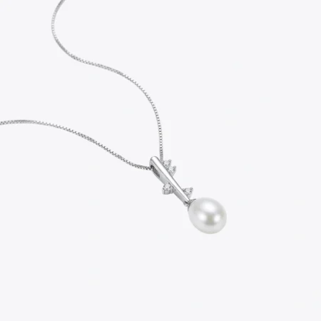 Pearl Bloom Silver Pendant Necklace