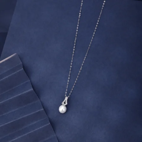 Pearl Drop Silver Pendant Necklace